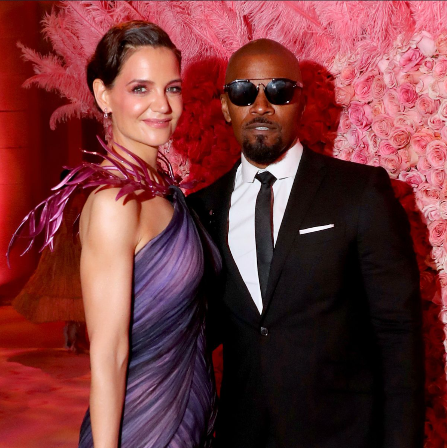An image of Jamie Foxx and Katie Holmes